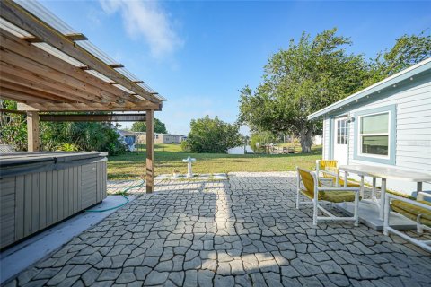 Villa ou maison à vendre à Port Charlotte, Floride: 3 chambres, 112.23 m2 № 2214107 - photo 29