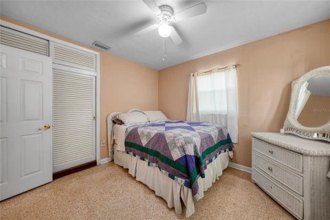 Villa ou maison à vendre à Port Charlotte, Floride: 3 chambres, 112.23 m2 № 2214107 - photo 19