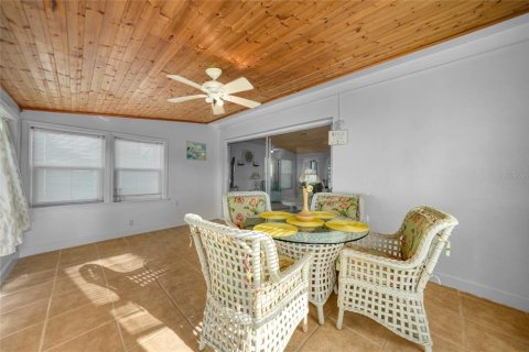 Villa ou maison à vendre à Port Charlotte, Floride: 3 chambres, 112.23 m2 № 2214107 - photo 18