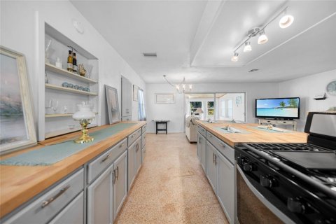 Villa ou maison à vendre à Port Charlotte, Floride: 3 chambres, 112.23 m2 № 2214107 - photo 14