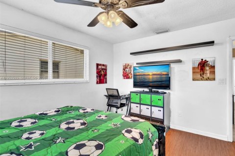 Купить виллу или дом в Пемброк-Пайнс, Флорида 4 спальни, 153.47м2, № 2006703 - фото 23