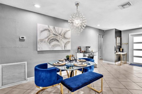 Купить виллу или дом в Пемброк-Пайнс, Флорида 4 спальни, 153.47м2, № 2006703 - фото 10