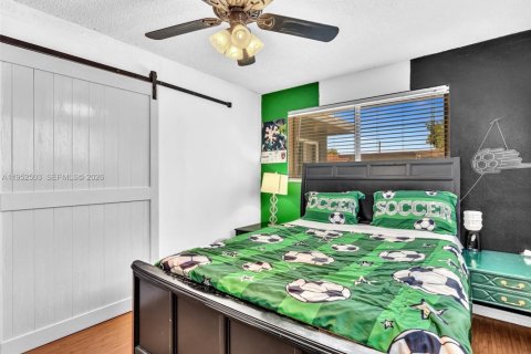 Купить виллу или дом в Пемброк-Пайнс, Флорида 4 спальни, 153.47м2, № 2006703 - фото 22