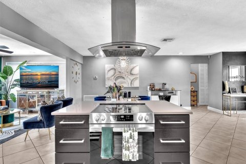 Купить виллу или дом в Пемброк-Пайнс, Флорида 4 спальни, 153.47м2, № 2006703 - фото 14