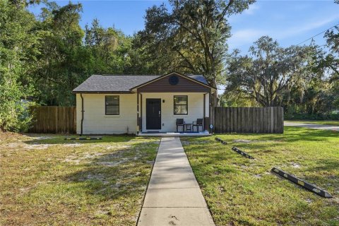 House in Gainesville, Florida 2 bedrooms, 70.05 sq.m. № 2394271