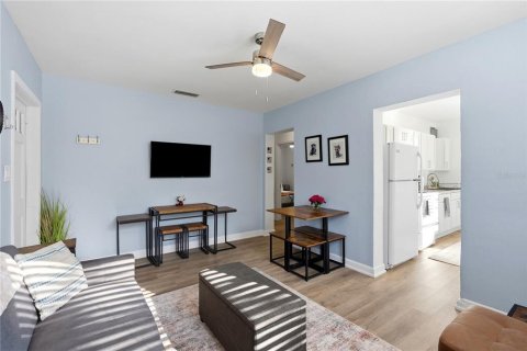 House in Gainesville, Florida 2 bedrooms, 70.05 sq.m. № 2394271 - photo 10