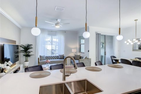 Adosado en venta en Kissimmee, Florida, 4 dormitorios, 177.81 m2 № 1689891 - foto 20