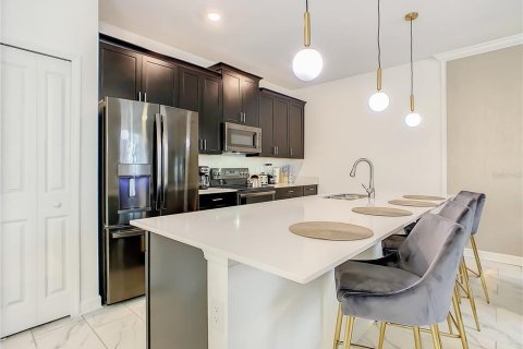 Adosado en venta en Kissimmee, Florida, 4 dormitorios, 177.81 m2 № 1689891 - foto 22