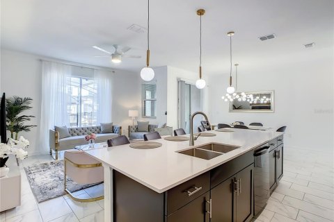 Adosado en venta en Kissimmee, Florida, 4 dormitorios, 177.81 m2 № 1689891 - foto 17