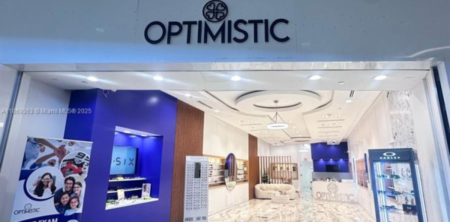 Коммерческая недвижимость в Орландо, Флорида № 2034302