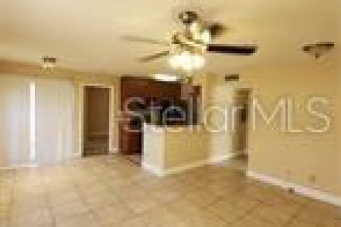 Copropriété à louer à Orlando, Floride: 2 chambres, 90.21 m2 № 1766987 - photo 11
