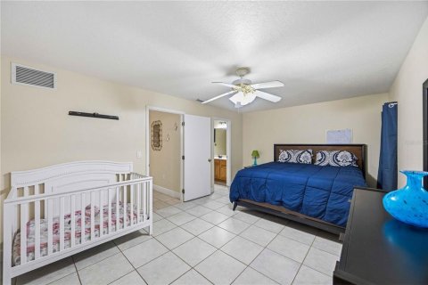 House in Punta Gorda, Florida 2 bedrooms, 114.08 sq.m. № 2219586 - photo 23