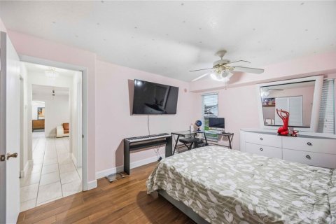 House in Punta Gorda, Florida 2 bedrooms, 114.08 sq.m. № 2219586 - photo 17