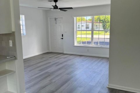 Casa en venta en Margate, Florida, 3 dormitorios, 93.65 m2 № 2261876 - foto 3