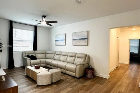 Villa ou maison à louer à Kissimmee, Floride: 6 chambres, 305.74 m2 № 2154968 - photo 28