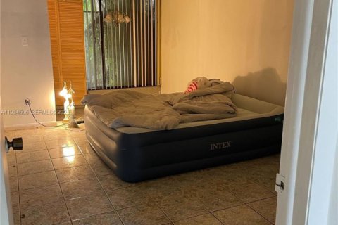 Adosado en venta en Miami, Florida, 3 dormitorios, 100.61 m2 № 1992502 - foto 7