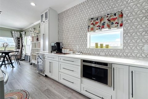 Condo in Indian Shores, Florida, 2 bedrooms  № 1885503 - photo 8