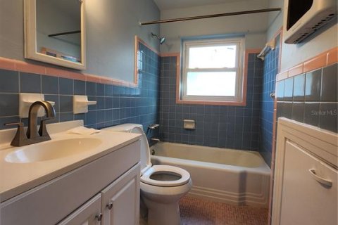 Casa en alquiler en Tampa, Florida, 3 dormitorios, 118.54 m2 № 1555936 - foto 12