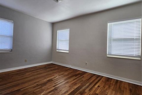 Casa en alquiler en Tampa, Florida, 3 dormitorios, 118.54 m2 № 1555936 - foto 9