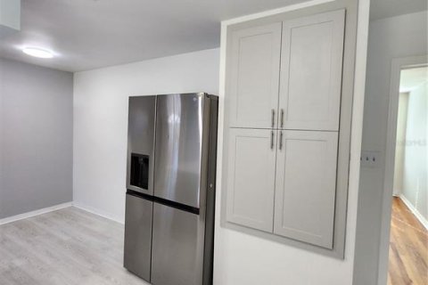 Casa en alquiler en Tampa, Florida, 3 dormitorios, 118.54 m2 № 1555936 - foto 6