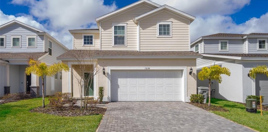 House in Davenport, Florida 6 bedrooms, 288.74 sq.m. № 1561350