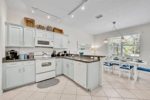 Villa ou maison à vendre à Davenport, Floride: 4 chambres, 164.25 m2 № 1598598 - photo 13