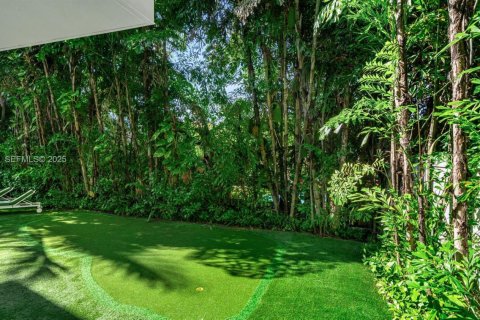 Купить виллу или дом в Голден-Бич, Флорида 6 спален, 673.45м2, № 1991485 - фото 8