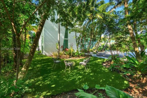 Купить виллу или дом в Голден-Бич, Флорида 6 спален, 673.45м2, № 1991485 - фото 4