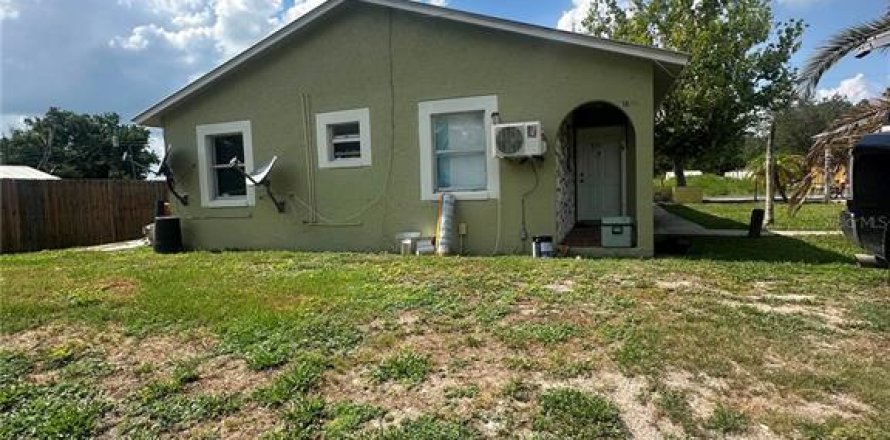 Apartment in Arcadia, Florida 2 bedrooms, 80.64 sq.m. № 2214118