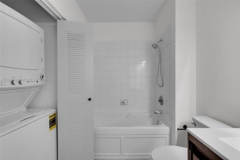 Copropriété à louer à Fort Lauderdale, Floride: 1 chambre, 75.81 m2 № 2087909 - photo 14