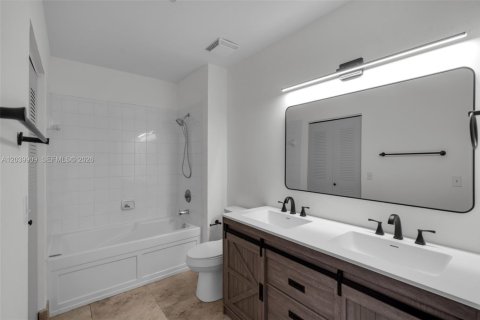 Copropriété à louer à Fort Lauderdale, Floride: 1 chambre, 75.81 m2 № 2087909 - photo 15