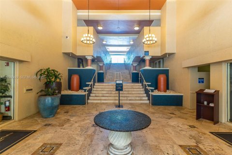 Copropriété à louer à Fort Lauderdale, Floride: 1 chambre, 75.81 m2 № 2087909 - photo 22