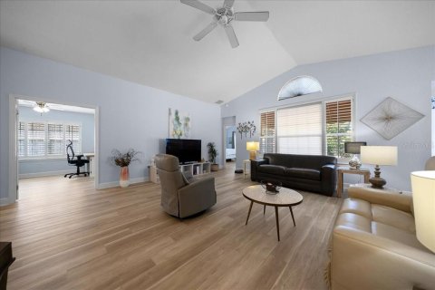 Casa en venta en Ocala, Florida, 3 dormitorios, 162.76 m2 № 2387443 - foto 4