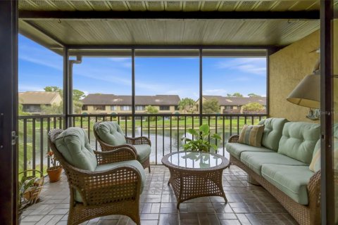 Condo in Sarasota, Florida, 2 bedrooms  № 2213017