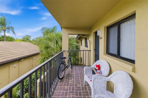 Condo in Sarasota, Florida, 2 bedrooms № 2213017 - photo 14
