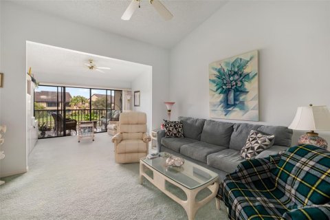 Condo in Sarasota, Florida, 2 bedrooms № 2213017 - photo 23