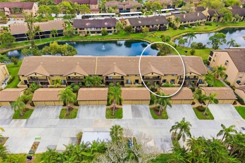 Condo in Sarasota, Florida, 2 bedrooms № 2213017 - photo 3