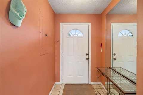 Condo in Sarasota, Florida, 2 bedrooms № 2213017 - photo 16