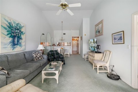 Condo in Sarasota, Florida, 2 bedrooms № 2213017 - photo 20