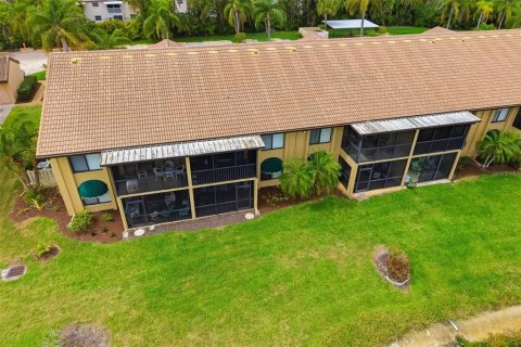 Condo in Sarasota, Florida, 2 bedrooms № 2213017 - photo 6