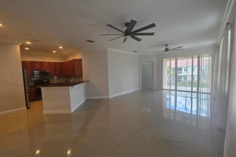 Condo in Punta Gorda, Florida, 3 bedrooms № 2166310 - photo 8
