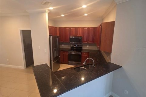 Condo in Punta Gorda, Florida, 3 bedrooms № 2166310 - photo 9