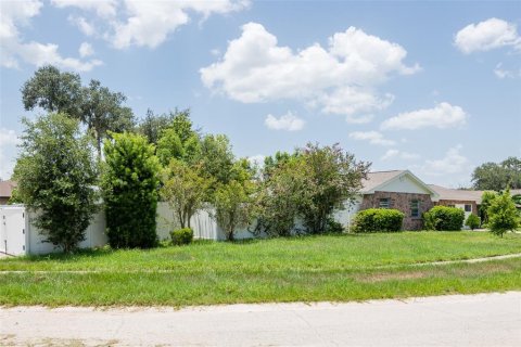 House in Seffner, Florida 4 bedrooms, 163.32 sq.m. № 2207205 - photo 30