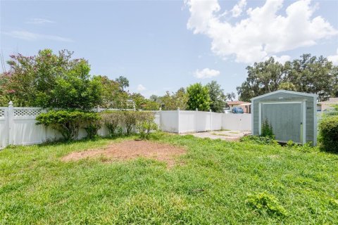 House in Seffner, Florida 4 bedrooms, 163.32 sq.m. № 2207205 - photo 26