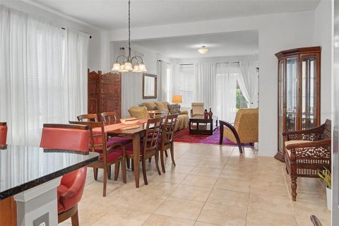 Купить виллу или дом в Киссимми, Флорида 6 комнат, 159.7м2, № 2147853 - фото 13