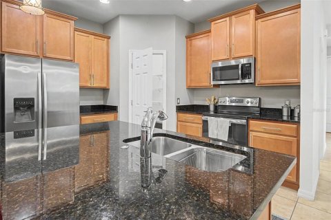 Купить виллу или дом в Киссимми, Флорида 6 комнат, 159.7м2, № 2147853 - фото 10