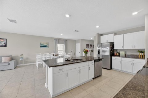 Casa en venta en Wimauma, Florida, 6 dormitorios, 242.85 m2 № 2157707 - foto 5