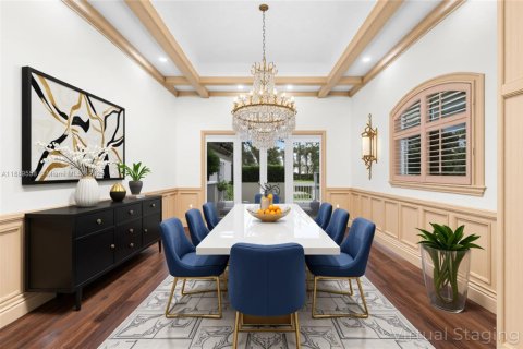House in Pinecrest, Florida 6 bedrooms, 556.67 sq.m. № 1964904 - photo 8