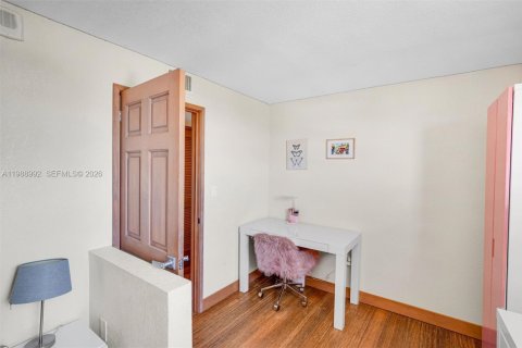 Condominio en venta en Miami Beach, Florida, 2 dormitorios, 88.26 m2 № 2052018 - foto 19