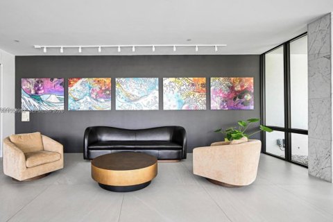 Condominio en venta en Miami Beach, Florida, 2 dormitorios, 88.26 m2 № 2052018 - foto 30